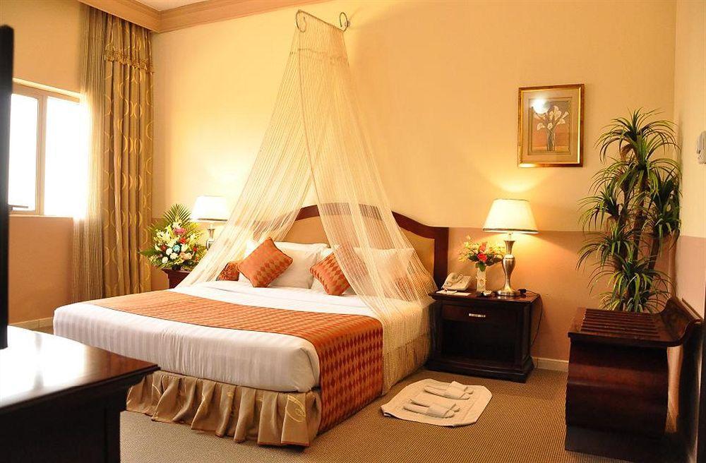 City Hotel Ras al-Khaimah Esterno foto