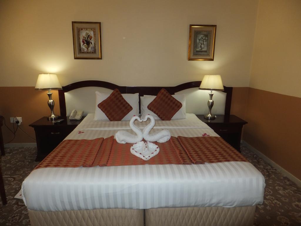City Hotel Ras al-Khaimah Esterno foto